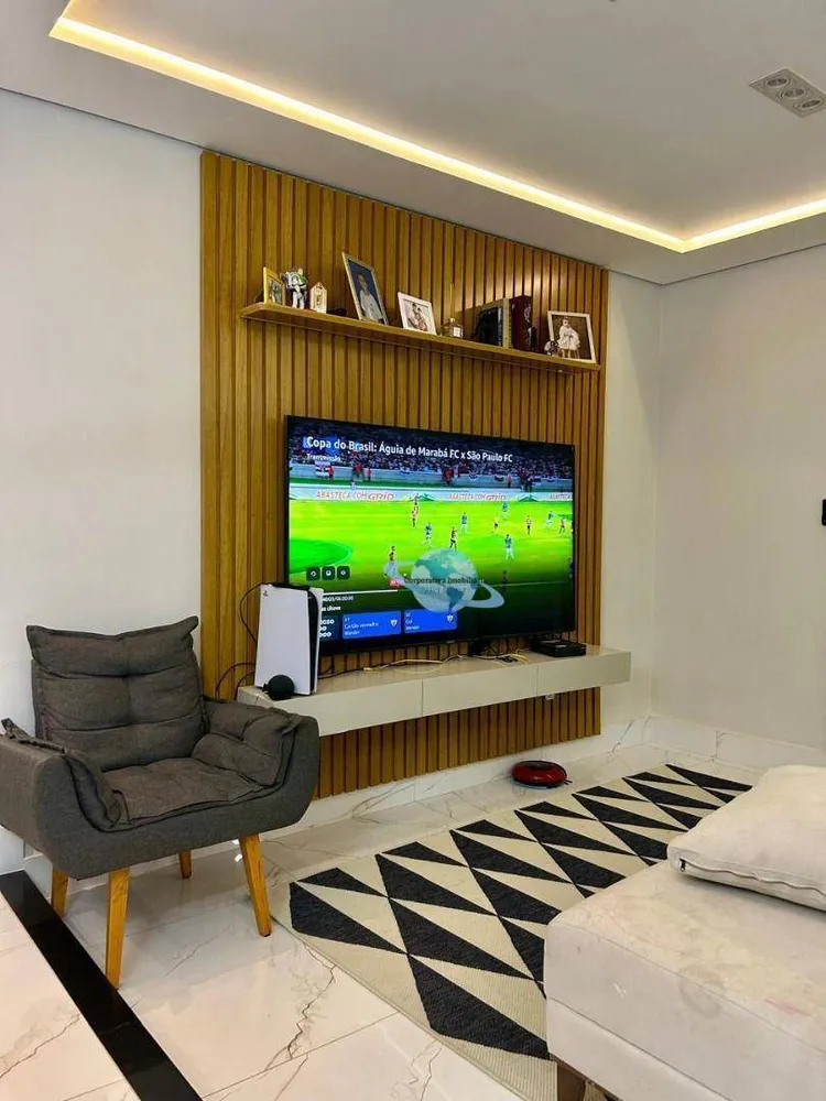 Casa, 3 quartos, 230 m² - Foto 3