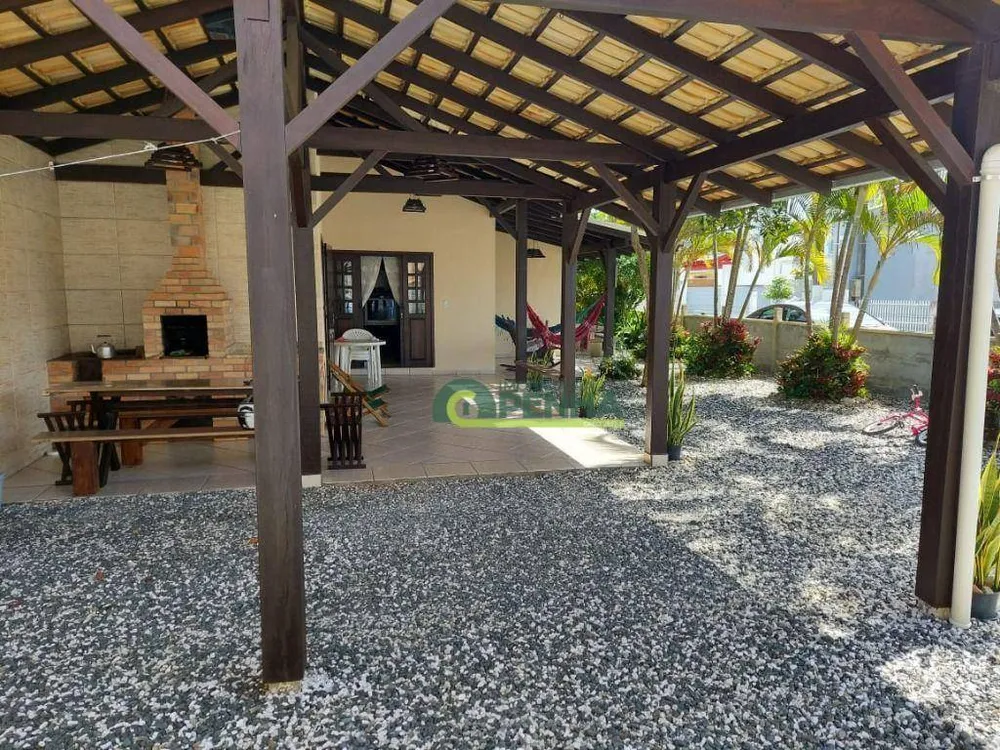 Casa, 3 quartos, 80 m² - Foto 1