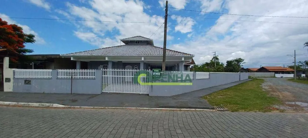 Casa, 4 quartos, 170 m² - Foto 1