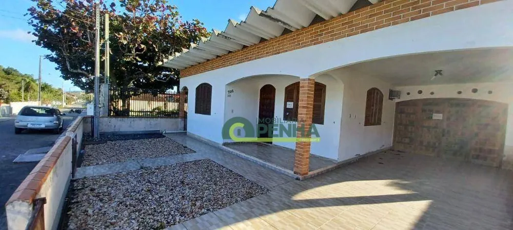 Casa, 6 quartos, 180 m² - Foto 1