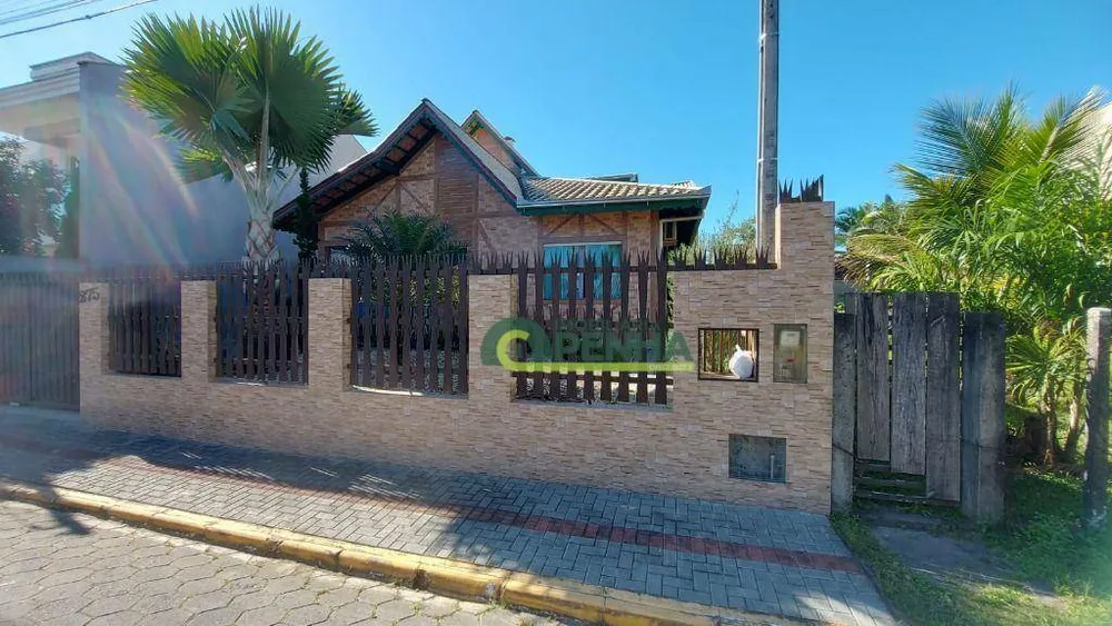 Casa, 5 quartos, 250 m² - Foto 3