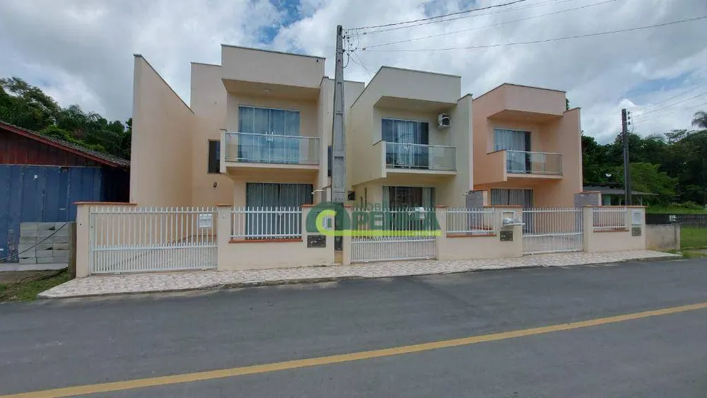 Casa, 3 quartos, 81 m² - Foto 1