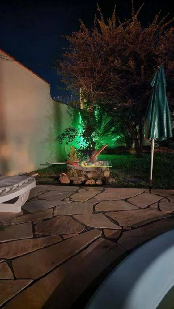 Casa, 4 quartos, 295 m² - Foto 3
