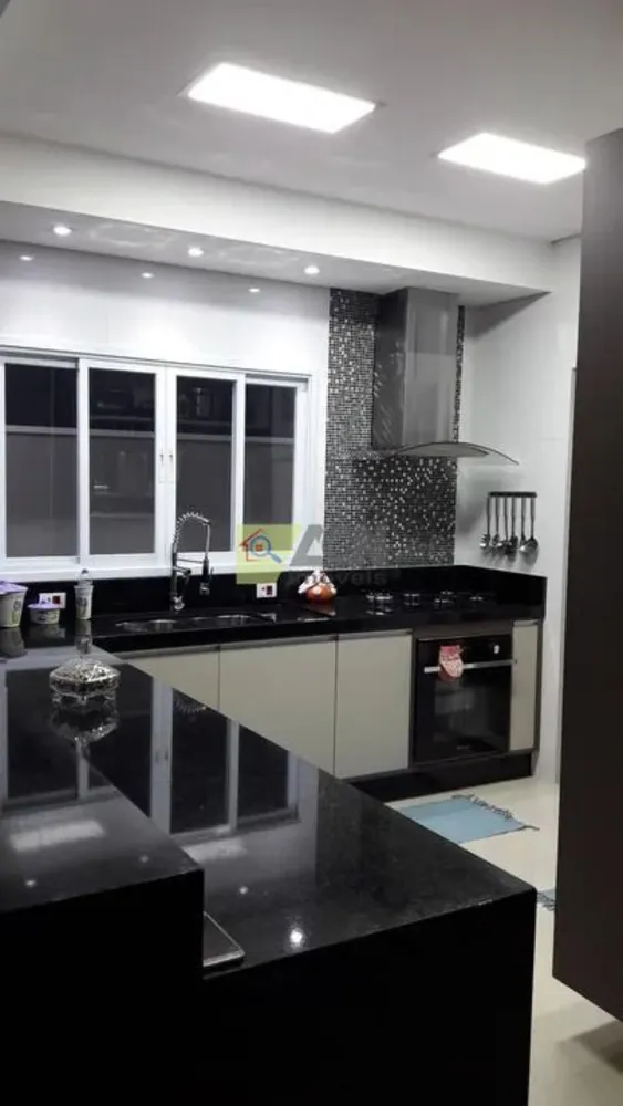 Casa, 3 quartos, 160 m² - Foto 1