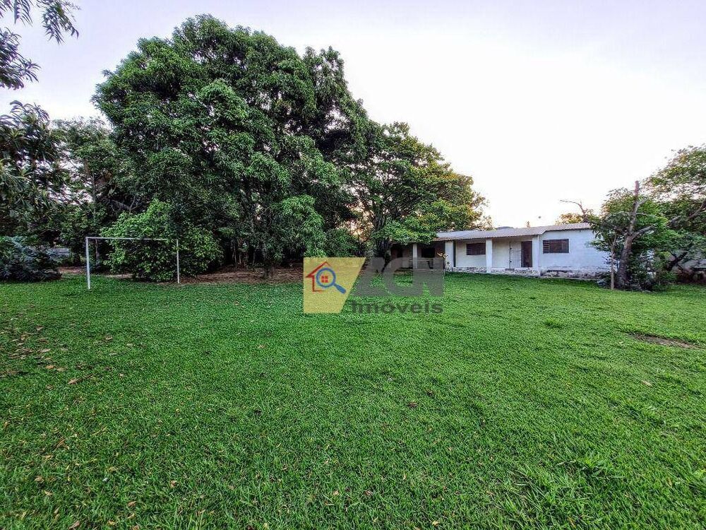 Chácara, 3 quartos, 2100 m² - Foto 1