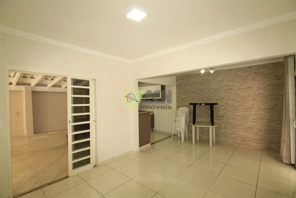 Casa, 3 quartos, 240 m² - Foto 14