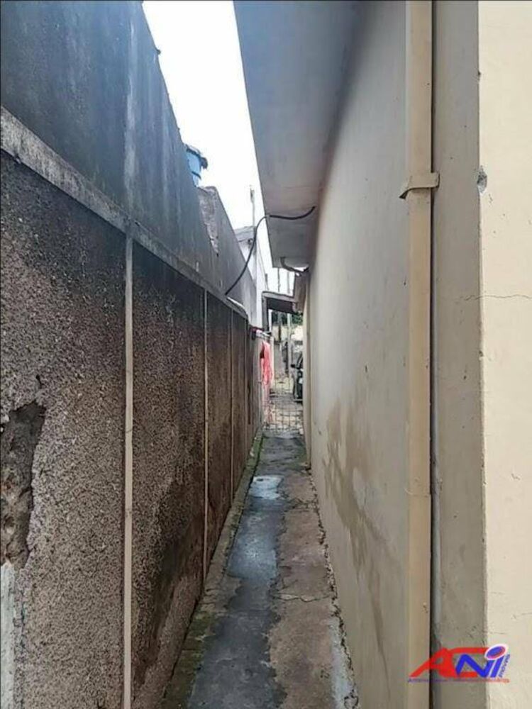 Casa à venda com 2 quartos, 70m² - Foto 10