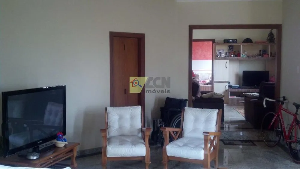 Chácara, 3 quartos, 1232 m² - Foto 3
