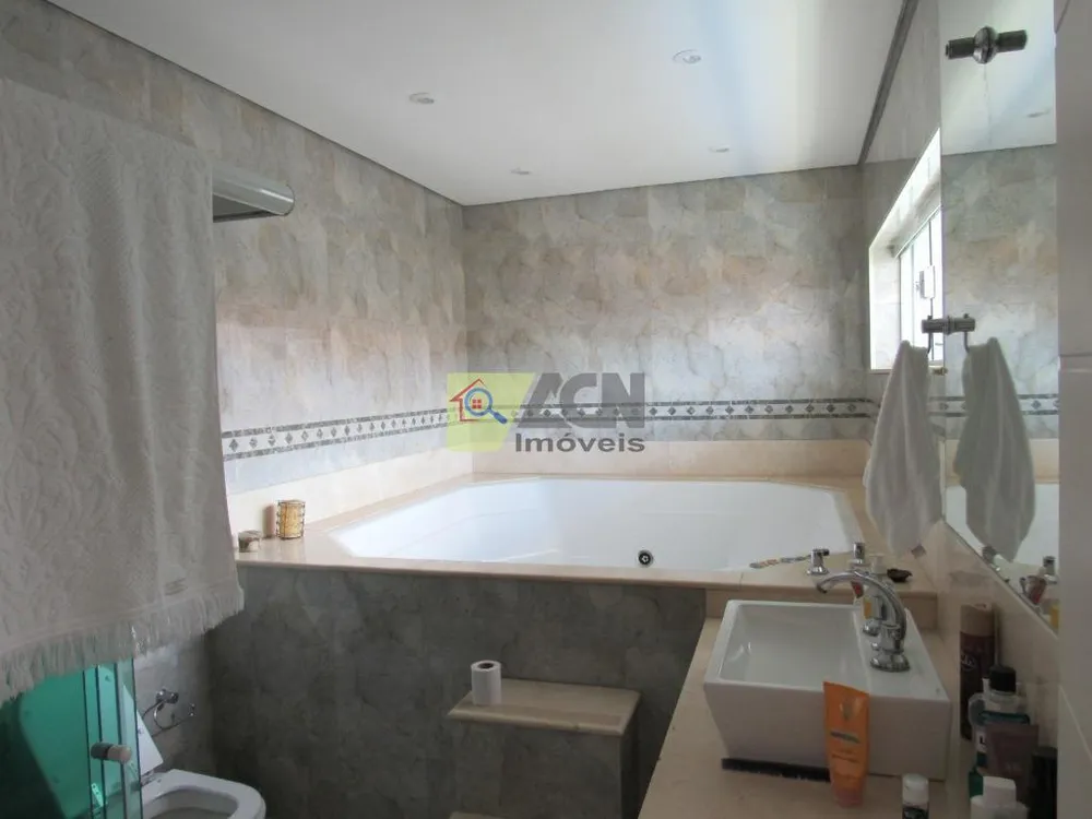Casa, 8 quartos, 654 m² - Foto 10