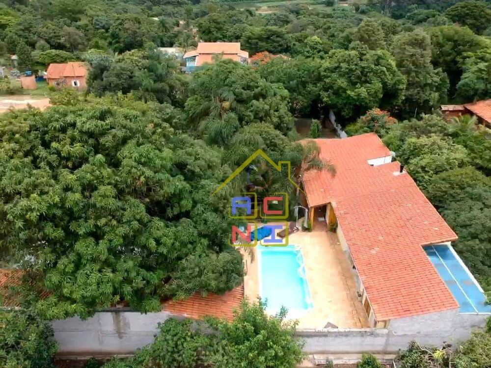 Chácara, 3 quartos, 2000 m² - Foto 1