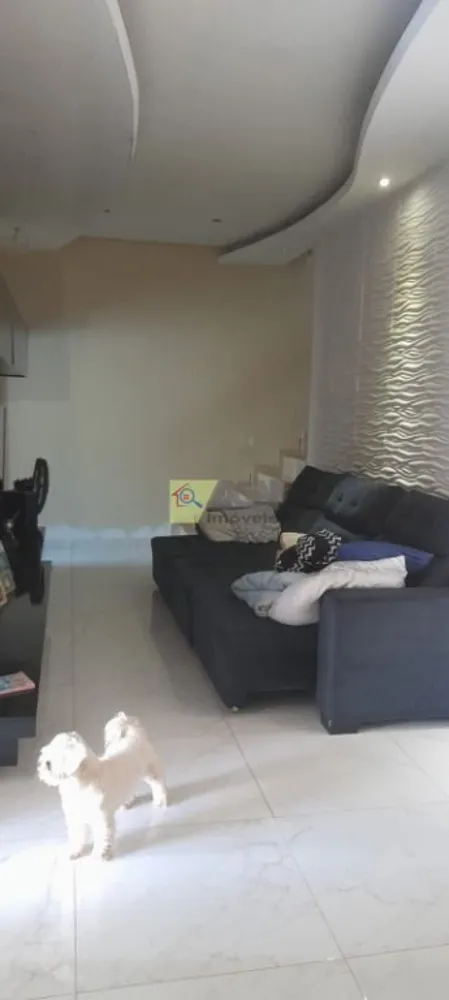 Casa, 3 quartos, 213 m² - Foto 2