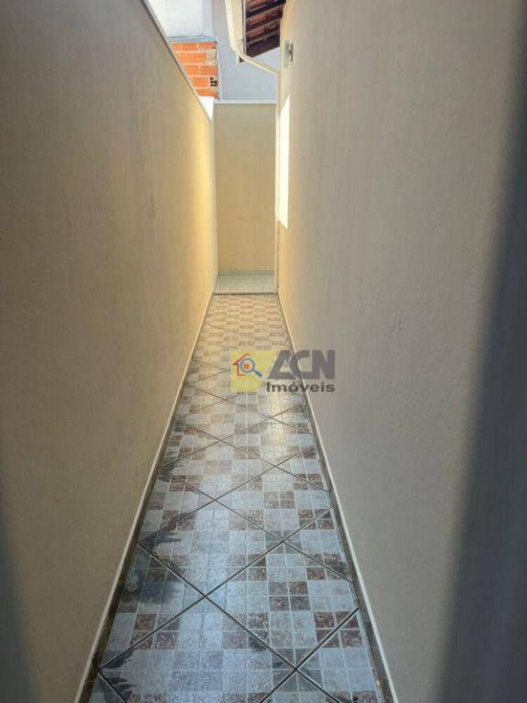 Casa à venda com 2 quartos, 80m² - Foto 4