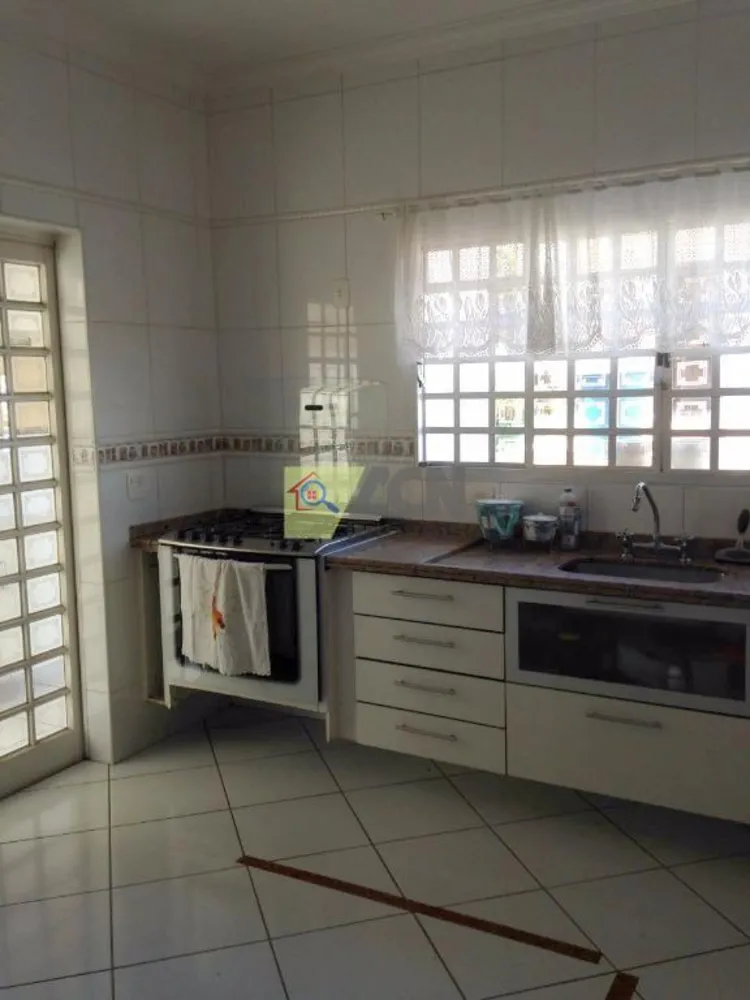 Sobrado, 4 quartos, 238 m² - Foto 4