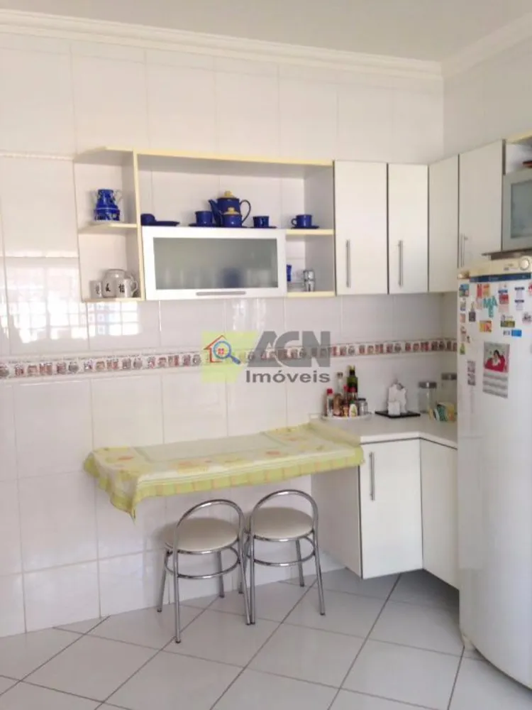 Sobrado, 4 quartos, 238 m² - Foto 6