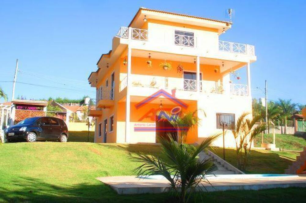 Chácara, 3 quartos, 840 m² - Foto 1