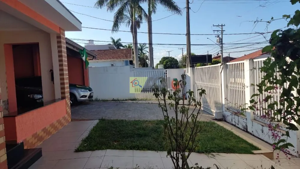 Casa, 3 quartos, 235 m² - Foto 3