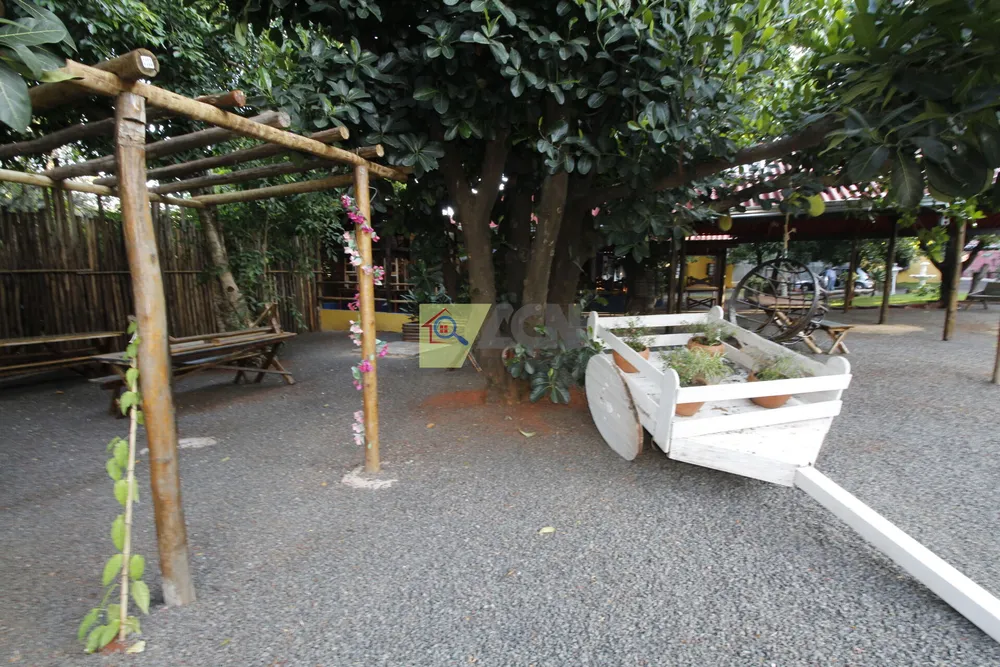 Chácara, 2 quartos, 2405 m² - Foto 1