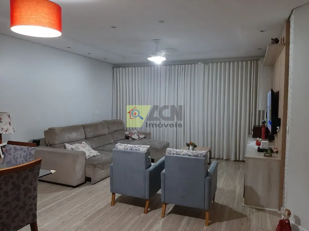 Casa, 3 quartos, 180 m² - Foto 2