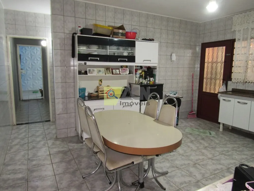 Casa, 3 quartos, 220 m² - Foto 7