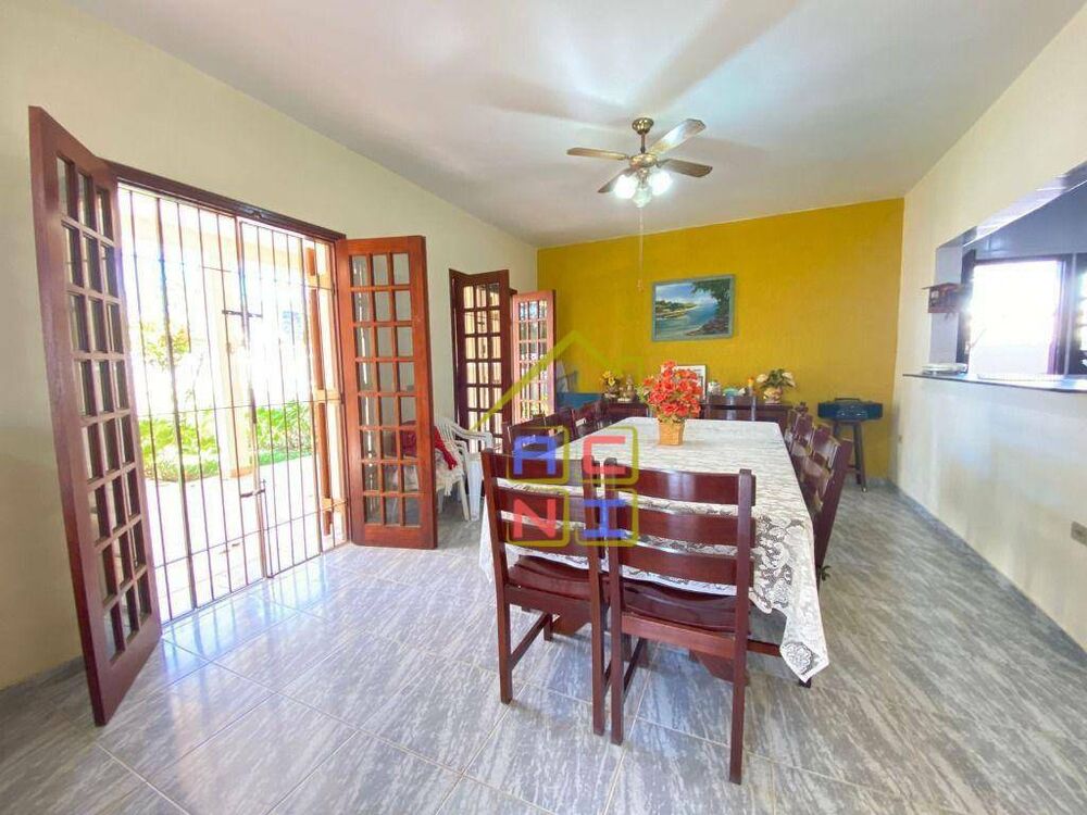 Sobrado à venda com 5 quartos, 250m² - Foto 2