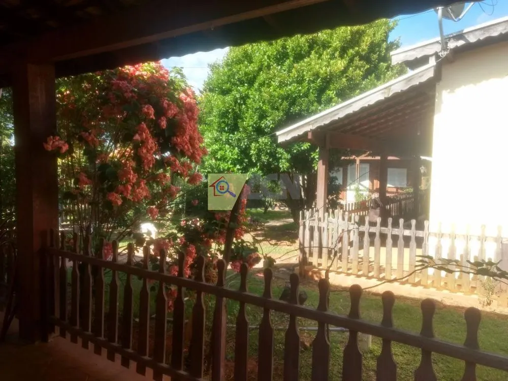Chácara, 3 quartos, 5000 m² - Foto 1