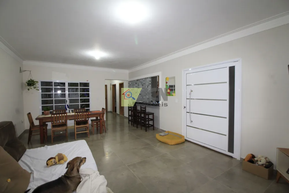 Casa, 3 quartos, 230 m² - Foto 4