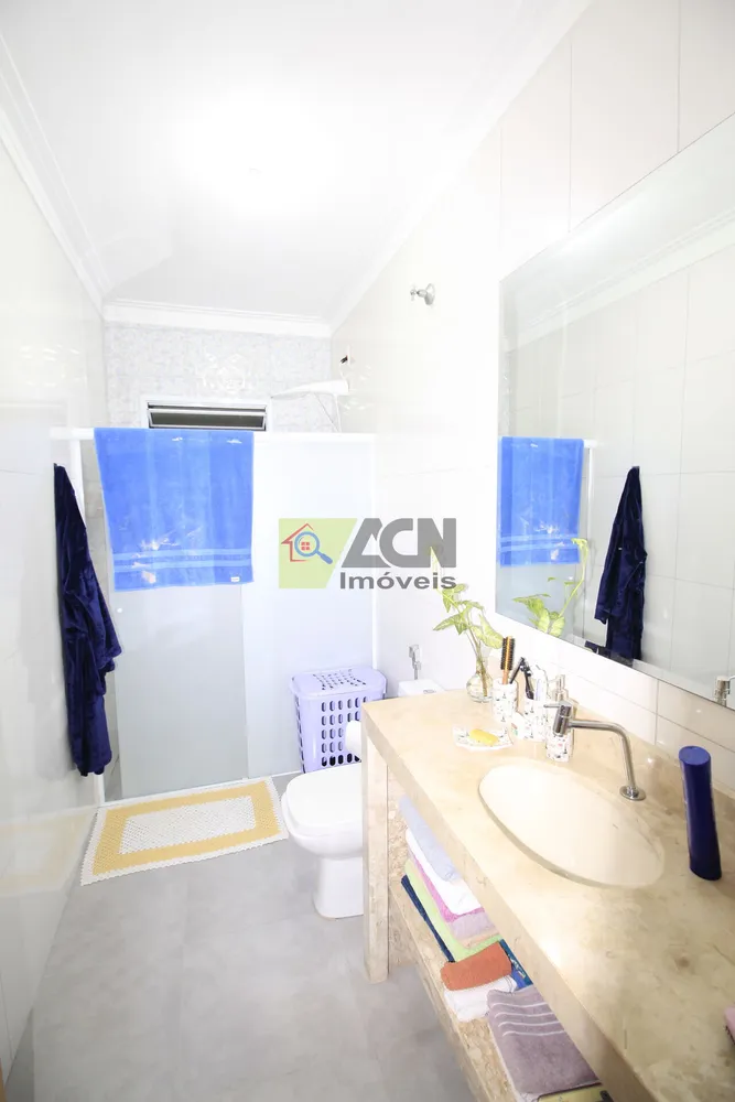 Casa, 3 quartos, 230 m² - Foto 9