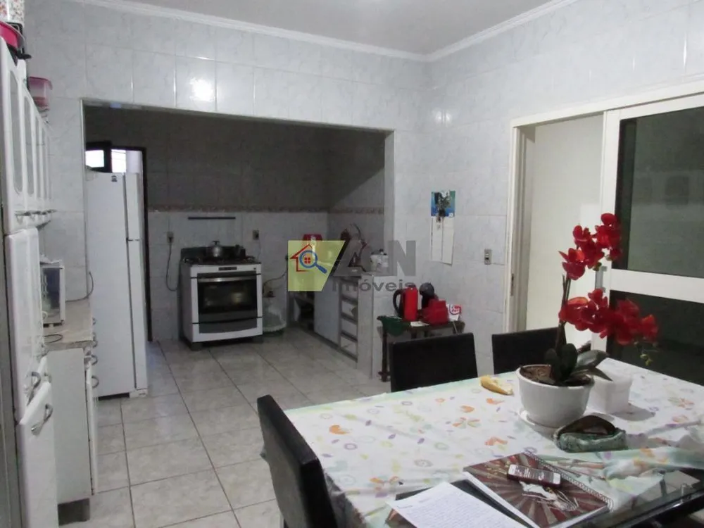 Casa, 4 quartos, 200 m² - Foto 13