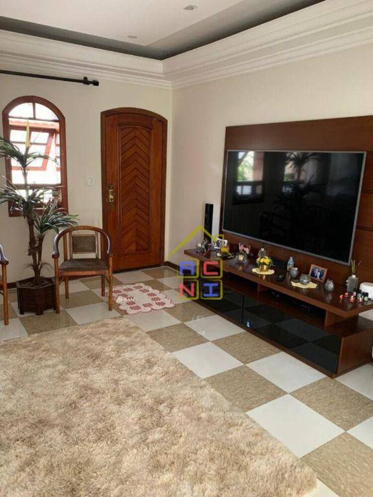 Casa, 3 quartos, 238 m² - Foto 6