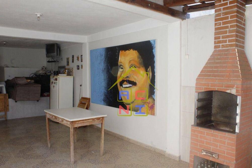 Casa à venda com 2 quartos, 130m² - Foto 27