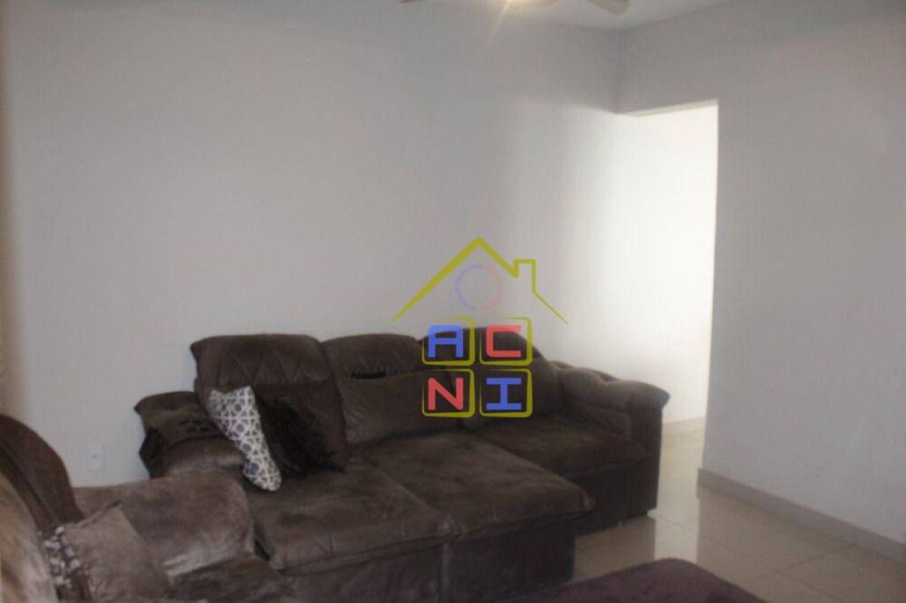 Casa à venda com 2 quartos, 130m² - Foto 5