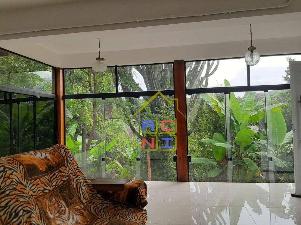 Chácara à venda com 4 quartos, 300m² - Foto 3