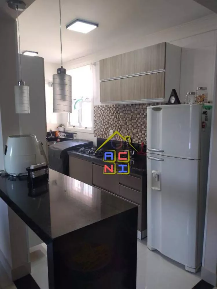 Apartamento à venda com 2 quartos, 50m² - Foto 11