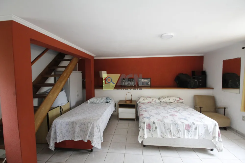 Casa, 5 quartos, 340 m² - Foto 1