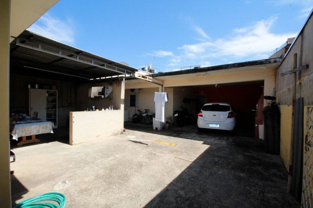 Casa à venda e aluguel com 4 quartos, 200m² - Foto 5