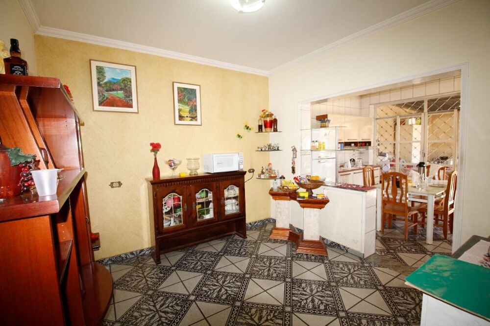 Casa à venda e aluguel com 4 quartos, 200m² - Foto 11