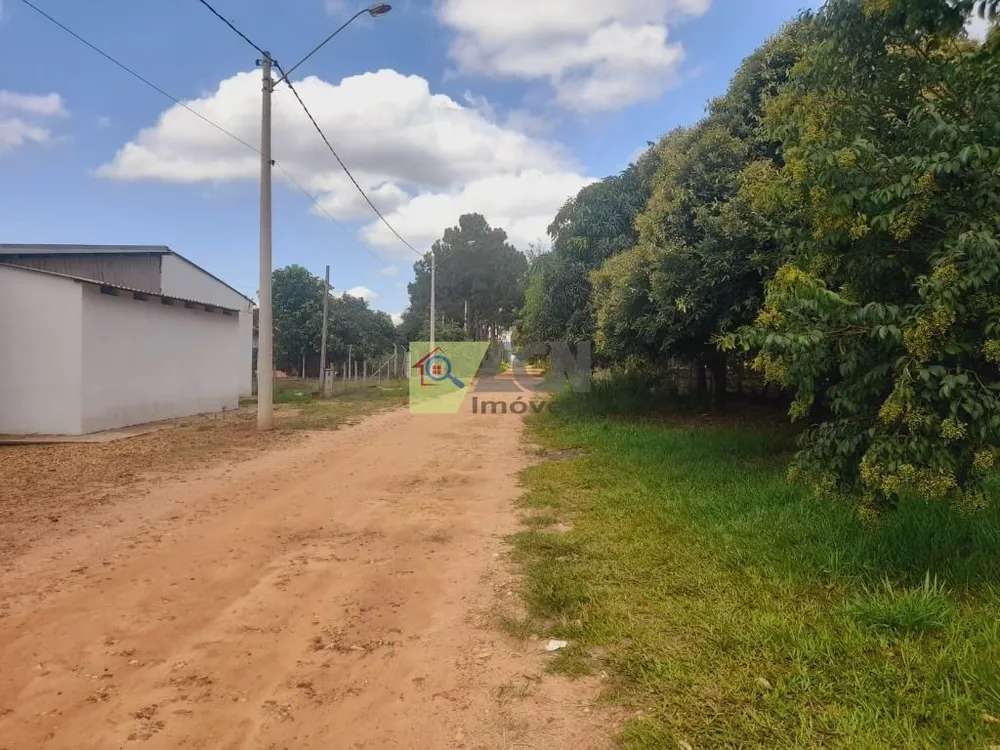 Chácara, 3 quartos, 1100 m² - Foto 1
