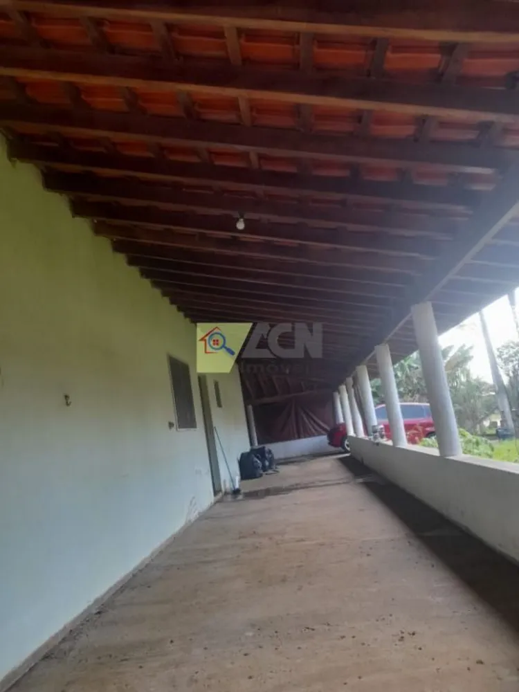 Chácara, 3 quartos, 1100 m² - Foto 1