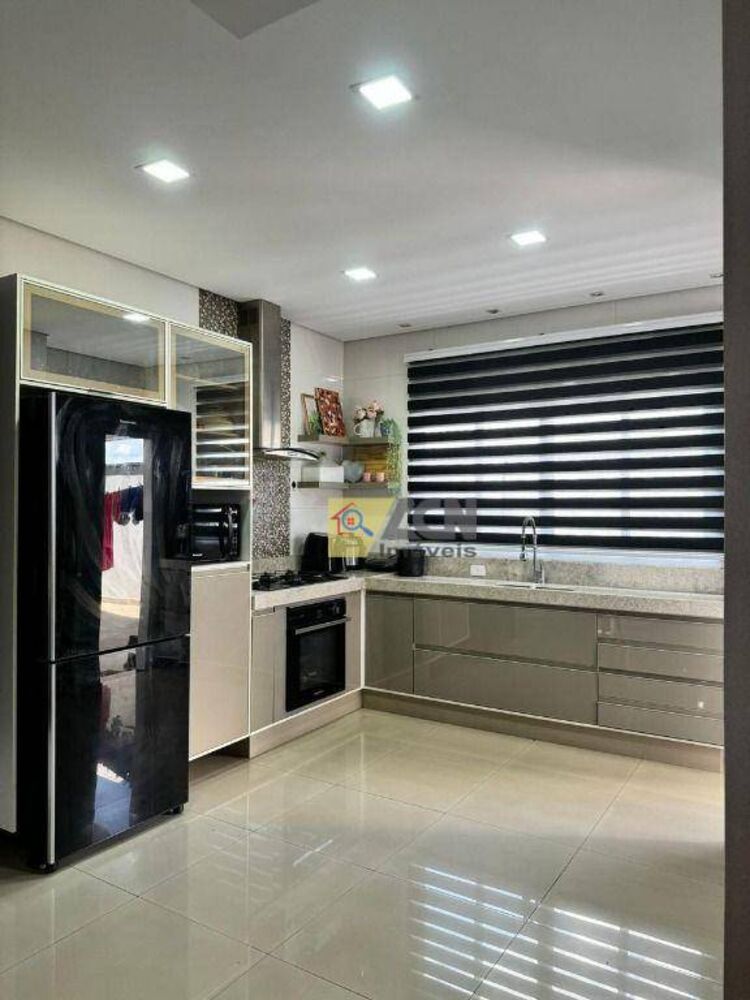 Sobrado, 3 quartos, 237 m² - Foto 10