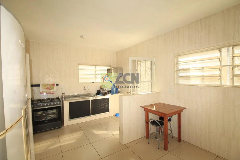 Casa, 5 quartos, 220 m² - Foto 10