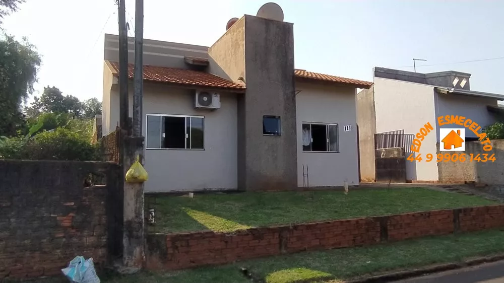 Casa à venda com 3 quartos, 250m² - Foto 1