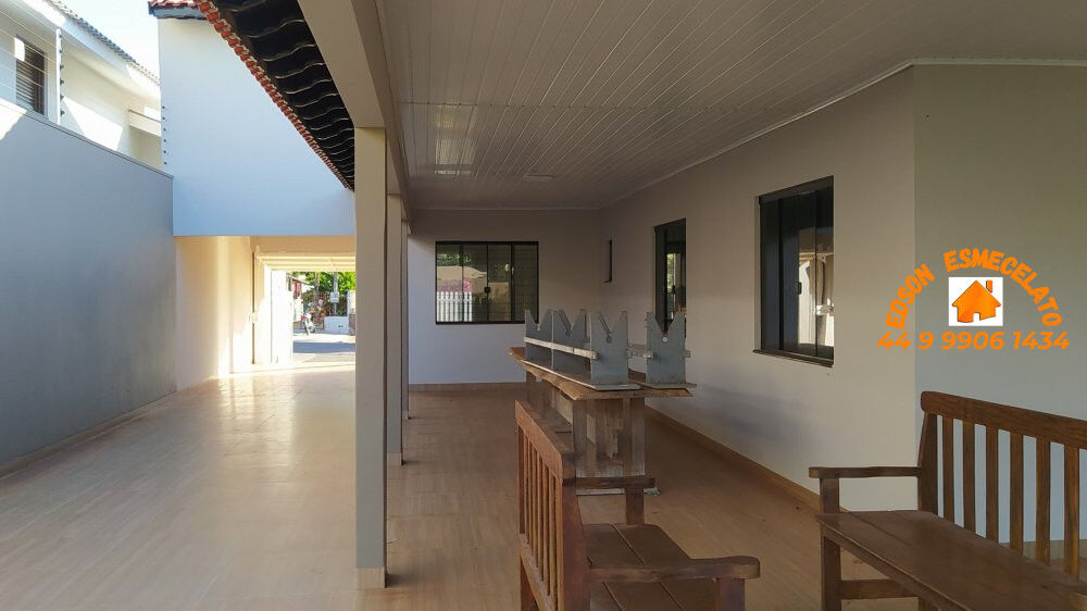 Casa à venda com 3 quartos, 675m² - Foto 2