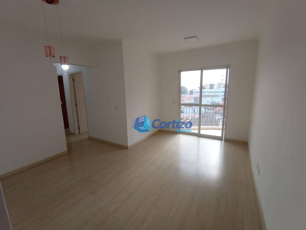 Apartamento para alugar com 3 quartos, 74m² - Foto 3