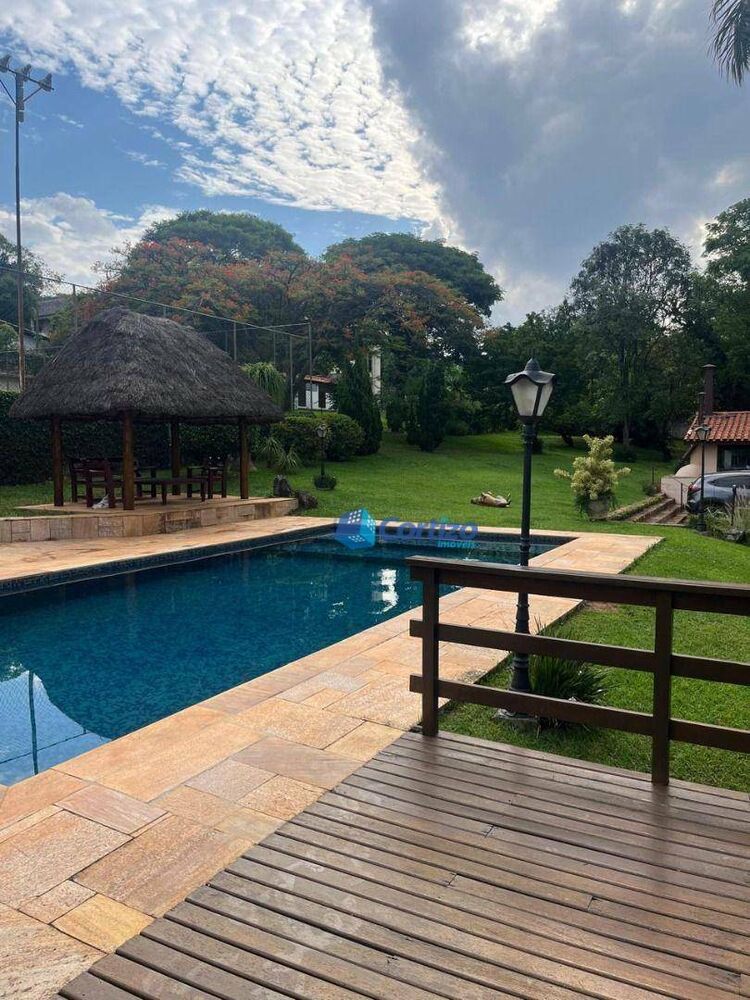 Chácara à venda com 4 quartos, 672m² - Foto 3