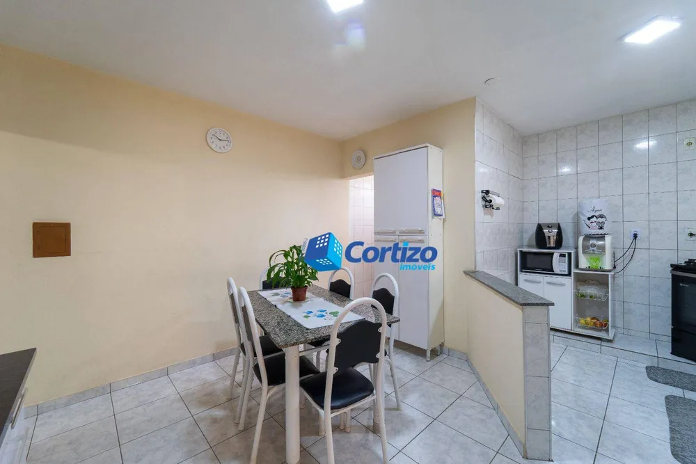 Casa, 3 quartos, 187 m² - Foto 2