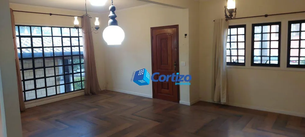 Casa, 4 quartos, 302 m² - Foto 1