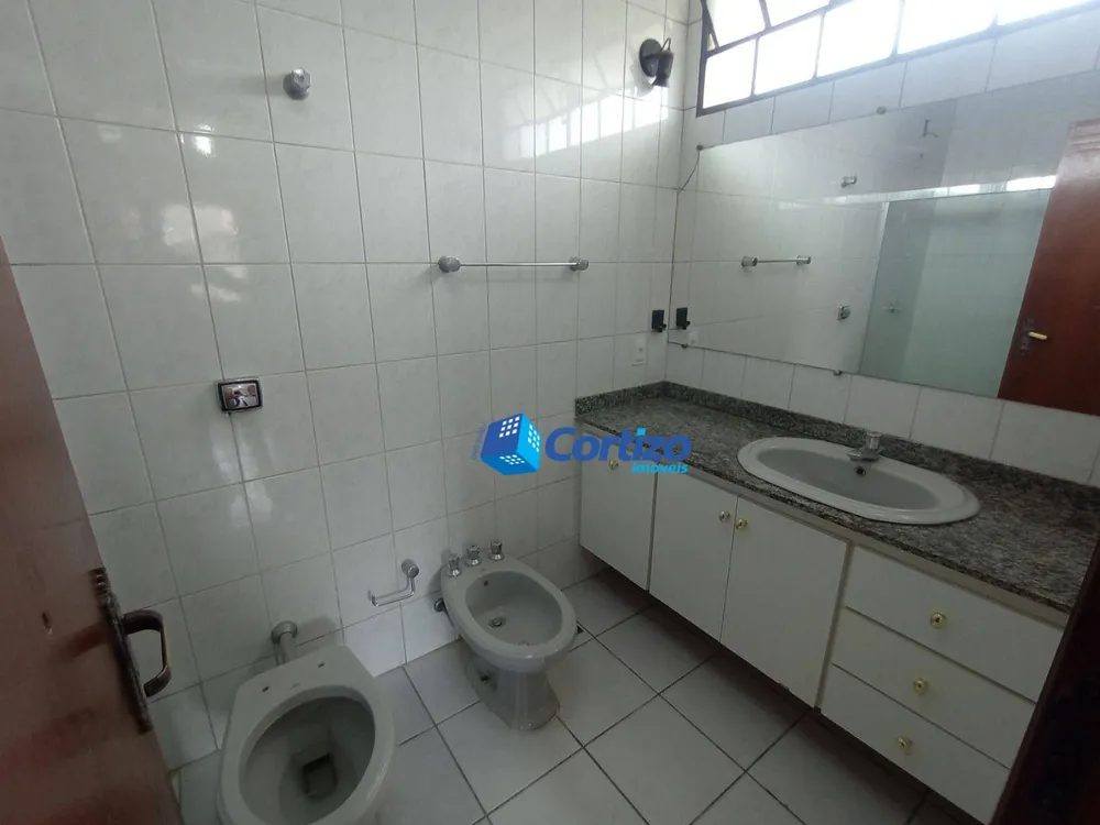 Casa, 3 quartos, 200 m² - Foto 9