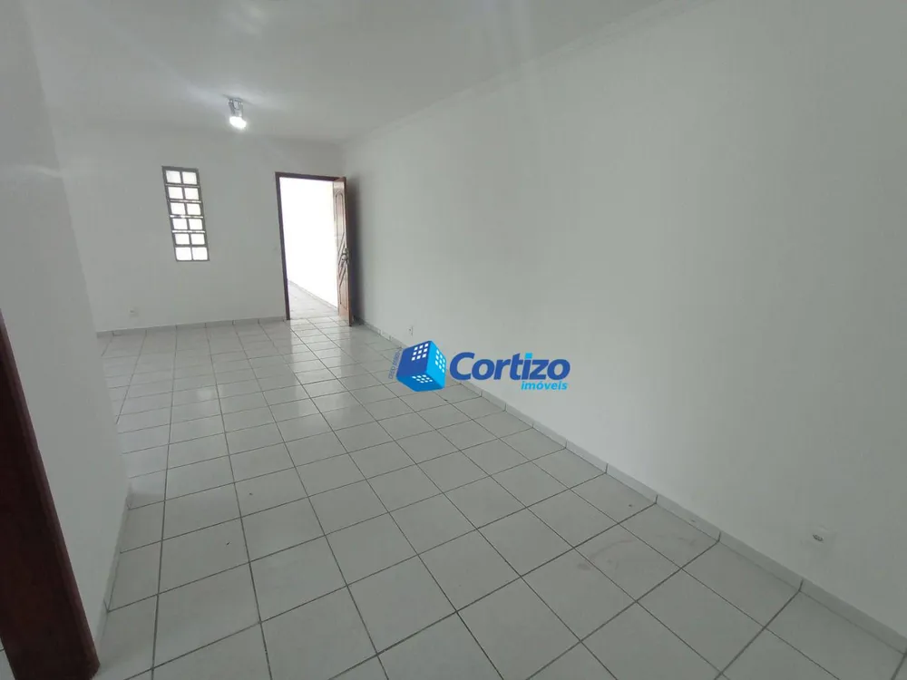 Casa, 3 quartos, 200 m² - Foto 7