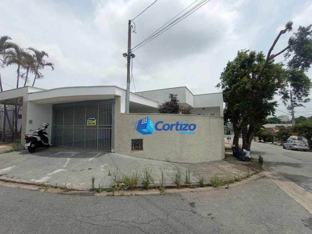 Casa, 3 quartos, 200 m² - Foto 1