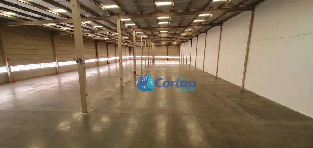 Depósito-Galpão, 4305 m² - Foto 1